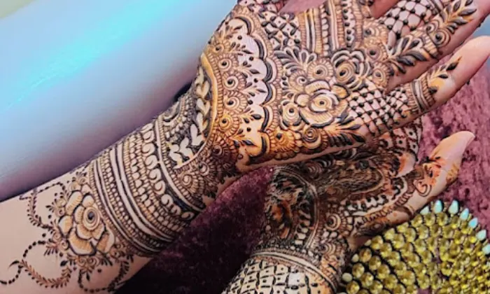 Shubhas Mehndi Artist